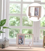 Ahşap Çerçeveli Çift Taraflı Işıklı Masaüstü Fotoğraf Çerçevesi (26.5x23.6 cm) thumbnail 4