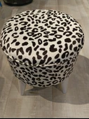 MERCAN MOBİLYA LEOPAR DESENLİ PUF BENCH thumbnail 2