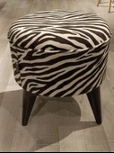 MERCAN MOBİLYA LEOPAR DESENLİ PUF BENCH thumbnail 2