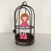 Kafeste Oturan Kız Biblo Pembe 2 thumbnail 1
