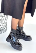 Jonni Siyah Rugan Bağcıklı Bot thumbnail 2