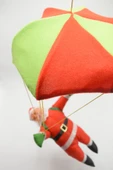 Premium Parşütlü Noel Baba Yılbaşı Süs 68 cm thumbnail 6