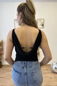 Sırt Aksesuarlı Büzgülü Bluz thumbnail 1