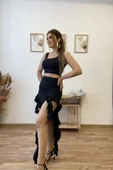 Fırfırlı Yırtmaçlı Uzun Etek thumbnail 8