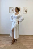 Beyaz Müslin Gipeli Uzun Elbise thumbnail 2