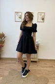 Dekolteli Dantel Detaylı Mini Kloş Elbise thumbnail 5