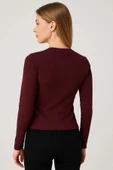 Ön Toka Detaylı Crop Bluz thumbnail 1