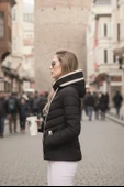Kapüşonlu Kışlık Kadın Şişme Kısa Mont thumbnail 4
