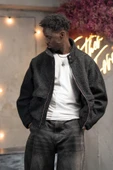 Oversize Crop Model Yan Cepli Astarlı Kırçıllı Mont thumbnail 7