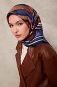 Kare Desenli Twill İpek Eşarp-0920 thumbnail 10