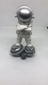 LEBSON Dekoratif Polyester  Beyaz Taş Üstünde Astronot thumbnail 1