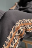 Leopar Detaylı Oversize Eşofman Takımı thumbnail 4