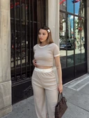Crop pantolon biyeli takım bej thumbnail 5