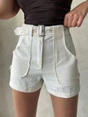 Kemer detaylı gabardin şort s25289 thumbnail 5