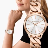 Michael Kors MK7473 Kadın Kol Saati thumbnail 2