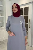 Gözde Broşlu Triko Elbise Gri thumbnail 2
