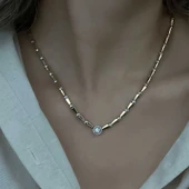 14 Ayar Altın Taşlı Luna Kolye thumbnail 3