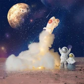 Uçan Astronot Tasarımlı Gece Lambası thumbnail 1