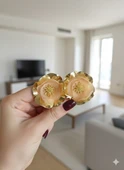 Akfecan Çelik Çiçekli Küpe thumbnail 2