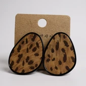 leopar desenli bujiteri küpe thumbnail 3