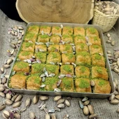 Fıstıklı Baklava 1320 Gr. Tepsili thumbnail 2