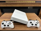 Microsoft Xbox One S 1TB Çift Kol (İKİNCİ EL) thumbnail 1