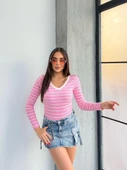 V yaka çizgili bluz pembe thumbnail 6