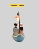 Romantik Sandal Üzerinde Çift Figürü Led Gece Lambası Masa Dekoru thumbnail 3