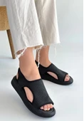 Wayi Siyah Hasır Cilt Sandalet thumbnail 1