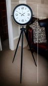 Black Balance Tripod Ayaklı Saat thumbnail 5