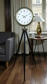 Klasik Eskitme Tripod Ayaklı Saat thumbnail 1