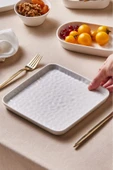 x Refika'dan Bembeyaz Pasta Tabağı 18 Cm thumbnail 2