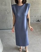 Vatkalı elbise thumbnail 2