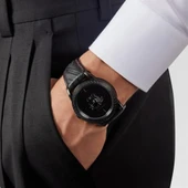 Versace VRSCVERD00218 Erkek Kol Saati thumbnail 4