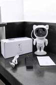 Astronot Görünümlü Projeksiyon Speaker Taşınabilir thumbnail 5