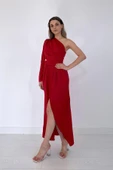 Kırmızı Tek Kol Saten Abiye thumbnail 1