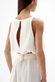İki Kız Crinkle Kolsuz Crop Top thumbnail 1