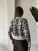 Önü Bağcıklı Leopar Hırka Bej thumbnail 5