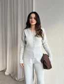 Belden Oturan Triko Takım Gri thumbnail 2