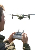 Çift Kameralı Akıllı Engel Algılamalı Katlanabilir Drone thumbnail 3