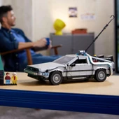 Lego Creator Expert 10300 Back To The Future Time Machine thumbnail 6