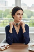 Zirkon Taşlı İnci Tasma Kolye thumbnail 7