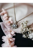 Papatya Model Zirkon Taşlı Kolye thumbnail 3