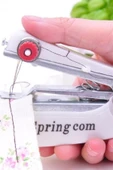 Spring Come Mini Kolay Seyehat ve Ev Tipi El Dikiş Dikme Makinası thumbnail 9