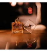 Lattafa Khamrah 100 ml Edp Unisex Parfüm thumbnail 3