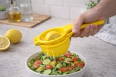 BUFFER Pratik Plastik Süzgeçli Çekirdek Ayıran Limon Sıkacağı thumbnail 3