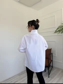 Kadın Oversize Dik Yaka Gömlek Beyaz thumbnail 5