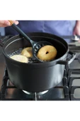 STAUB Silikon Delikli Kepçe 31 Cm thumbnail 4