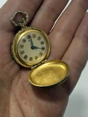 Oris 30mm Kurmalı İşlemeli Kolye Cep Saati thumbnail 2