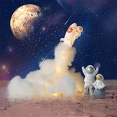 Uçan Astronot Tasarımlı Gece Lambası thumbnail 1